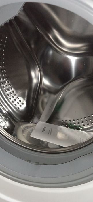 Yangi kirmashina sotiladi