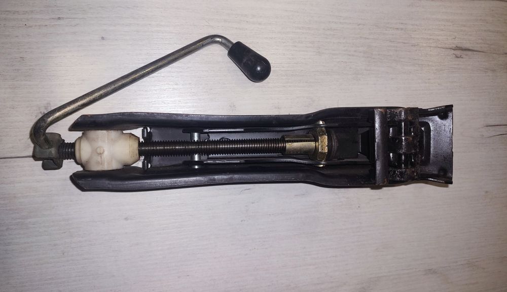 Автомобилен крик