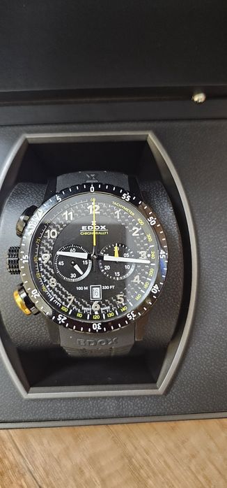 Кварцов часовник Edox Chronorally