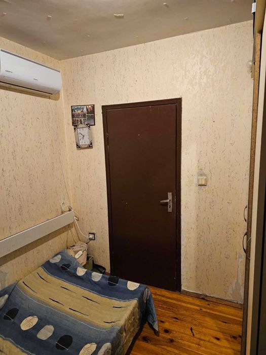 Продава се Четиристаен апартамент в Варна, Цветен квартал - 105 кв.м за 1905 €/кв.м - Снимка #9