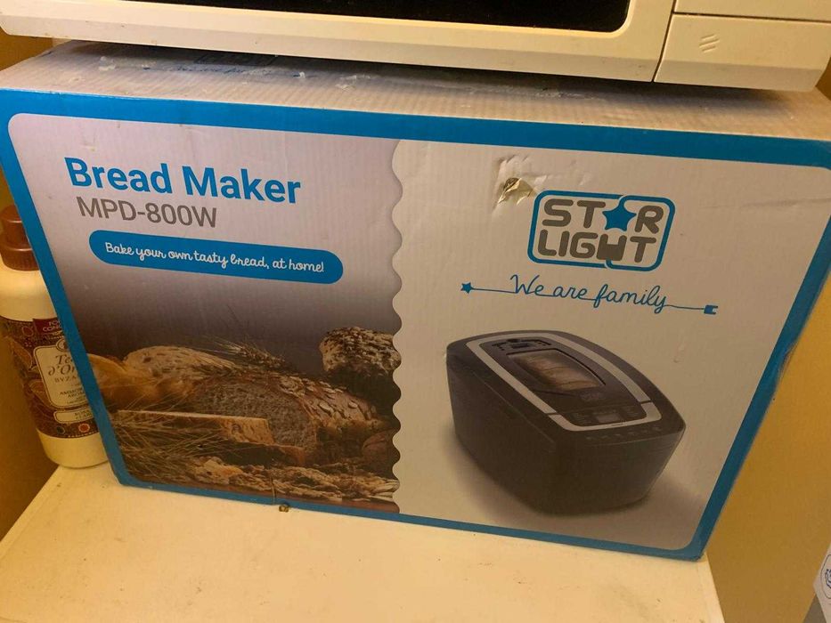 Persoana fizica vand aparat de facut paine nou nefolosit