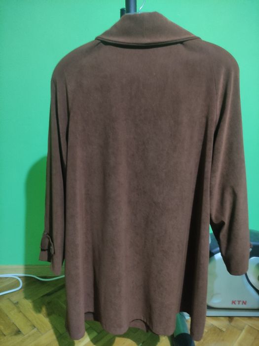 Кафяво дамско манто