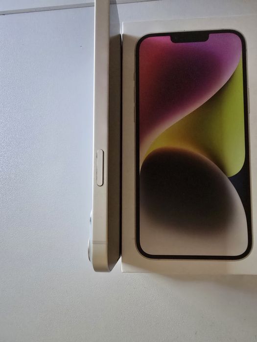 Продавам телефон iphome 14 plus