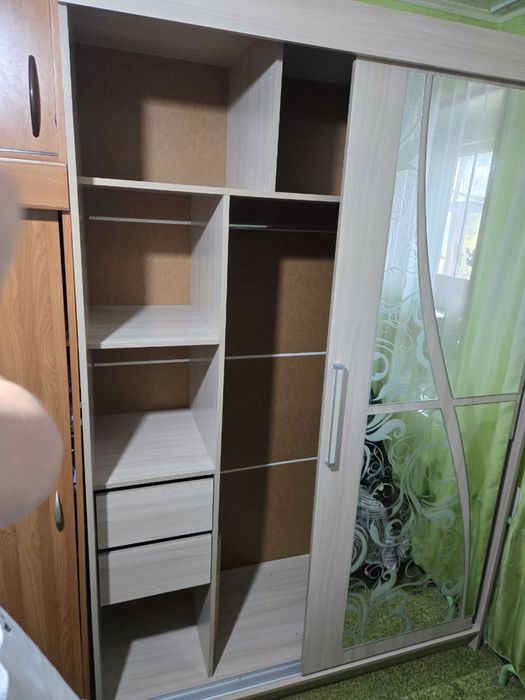 Продам шкаф купе