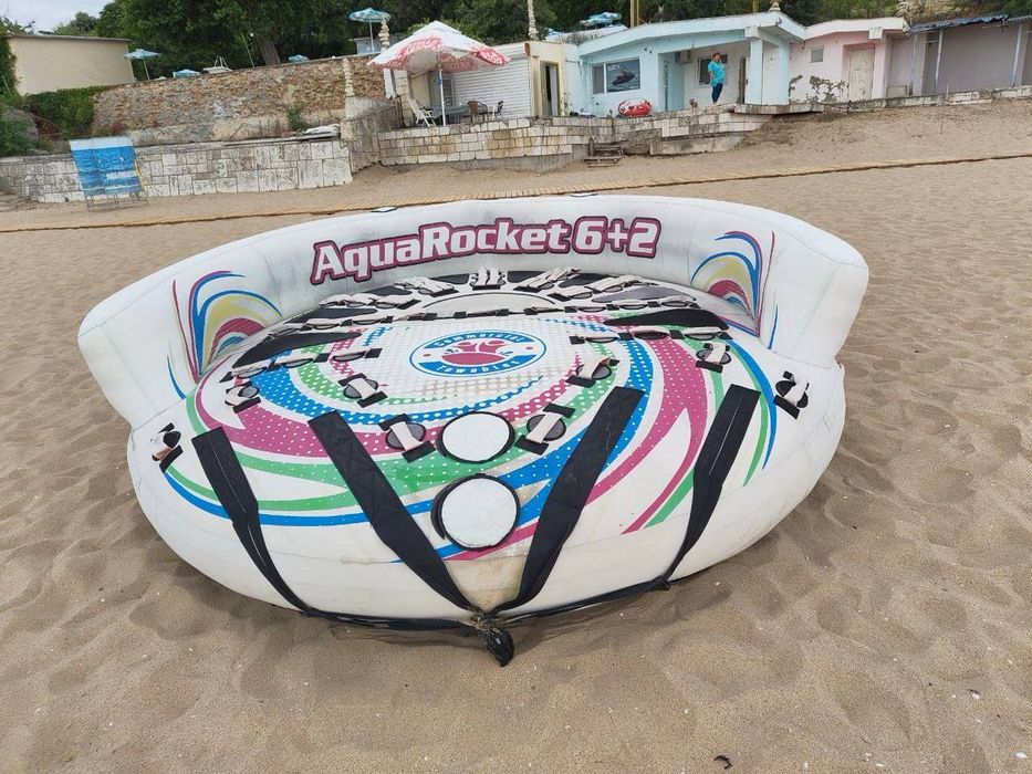 Водни атракциони. Ринг , банан за дърпане и други.