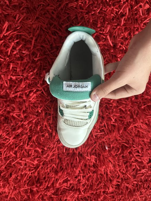 Jordan 4 Pine Green