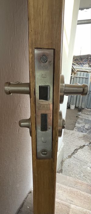 Межкомнатная дверь