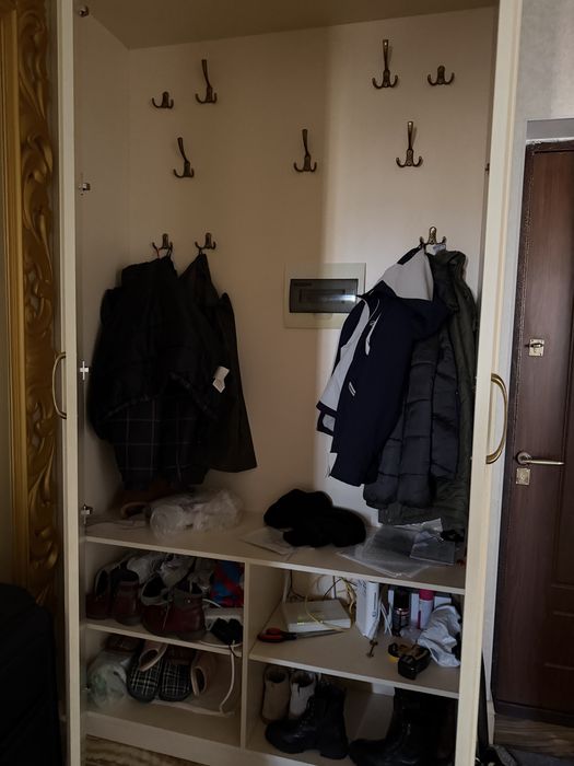 Продам шкаф для прихожей