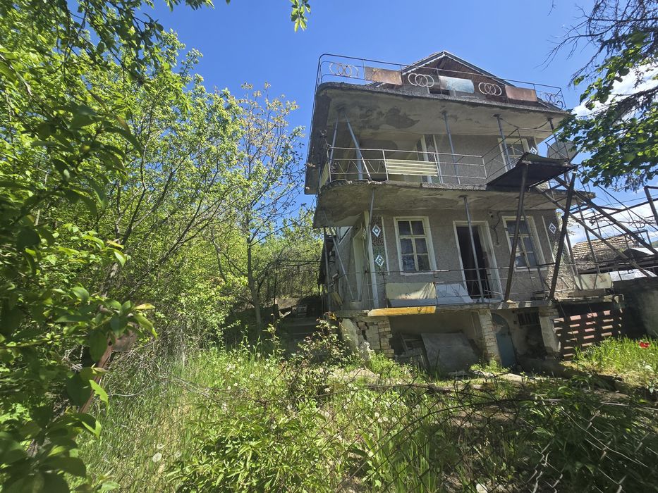 вила в местонс кованлъка