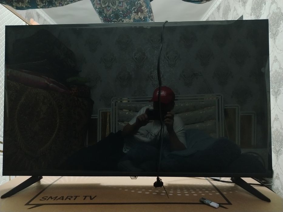 43 li TV Smart holati yaxshi deyarli yangi