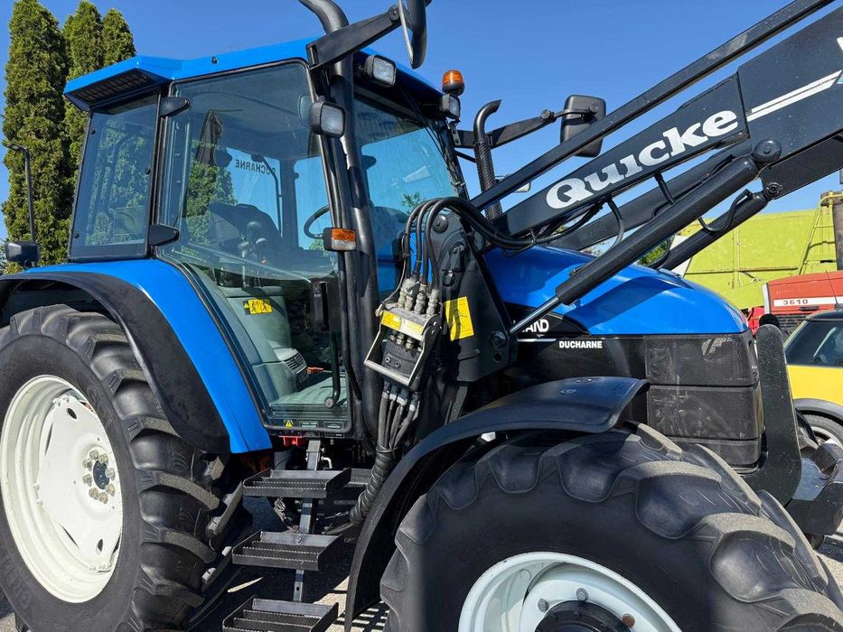 Tractor marca New Holland