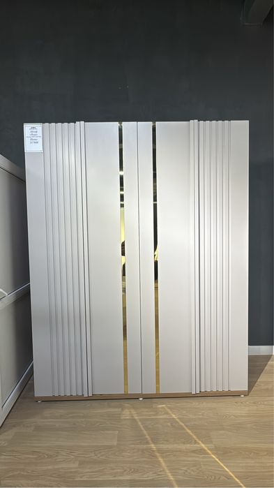 Продам шкаф стильный новый