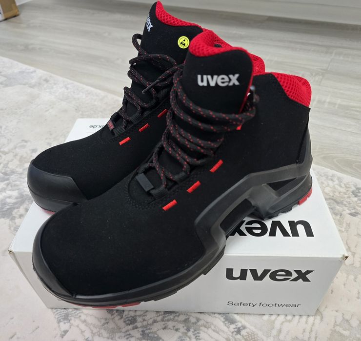 Bocanci de lucru uvex S3L marimea 43