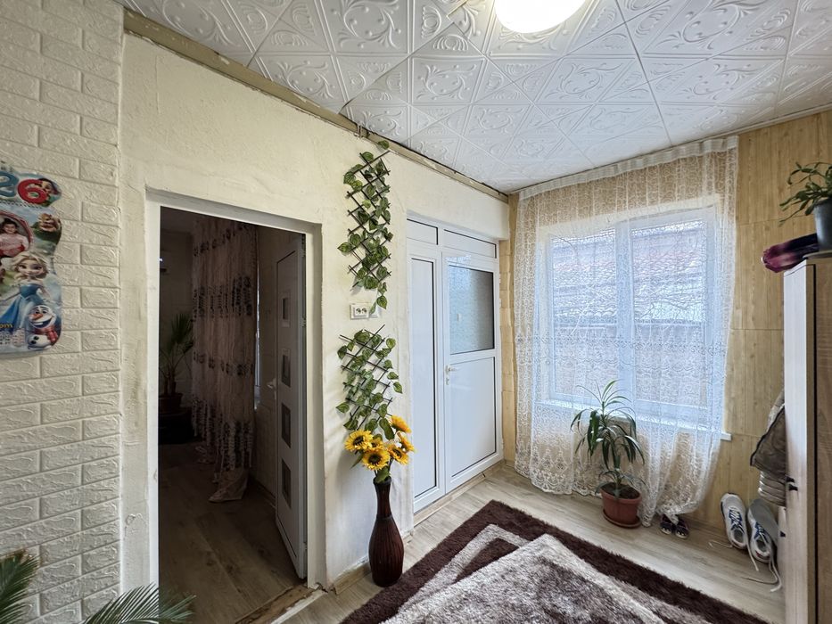 Продава къща в с. Александрово, общ. Павел баня