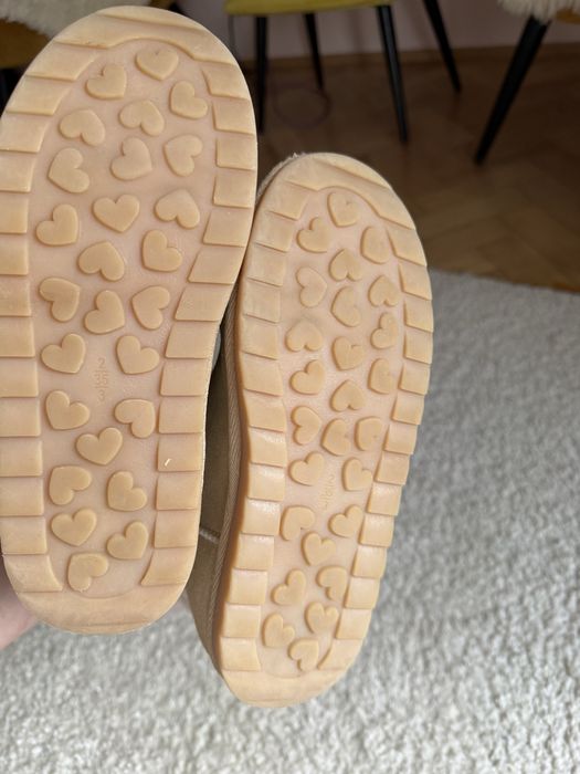 Botine imblanite, tip UGG
