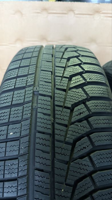 205/60/16 M+S 2 buc Hankook