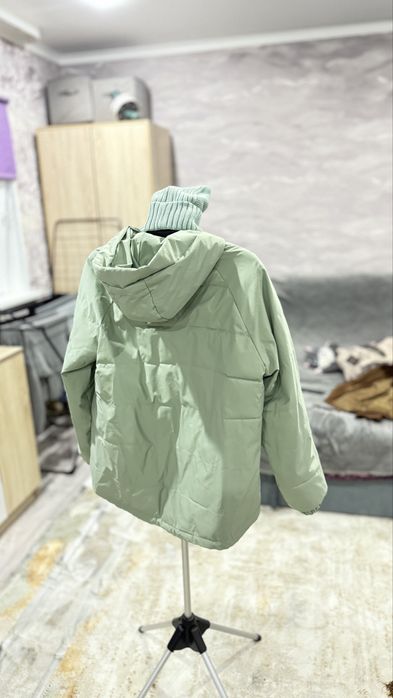 Продам куртки ,свитшот