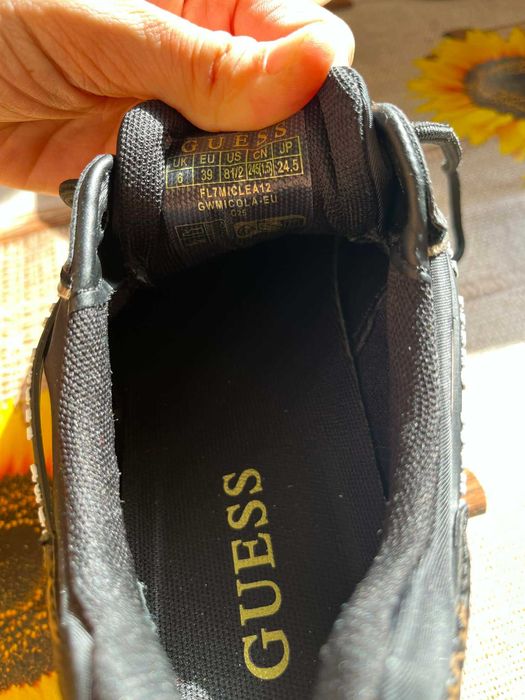 Оригинални маратонки Guess