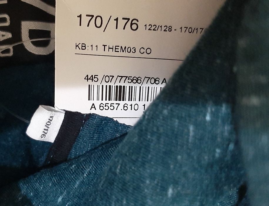 Hoodie Download DWD 932 nou cu eticheta,marime  170 -176 cm