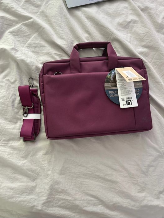 Geanta laptop Rivercase