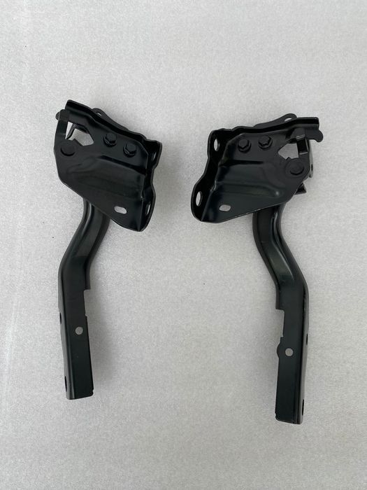 Кранштейн капота Toyota Prado 150