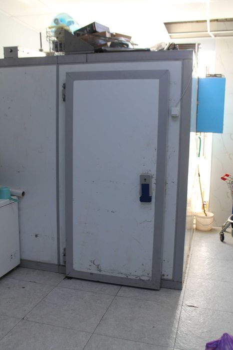 Сдается в аренду мясной магазин.