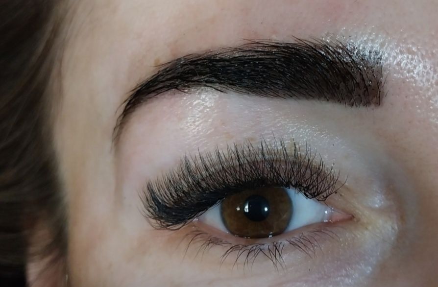 Наращивание ресниц 5.000 тг