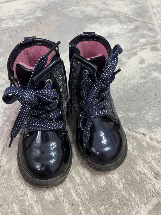 Ботинки детские продам