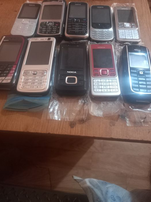 Продаю телефоны нокиа орегенал