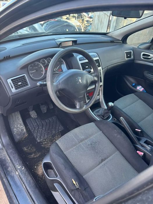 Пежо 307 1.6i само на части
2005г
1.6i 16V 110hp
-панорама
-15’ д
