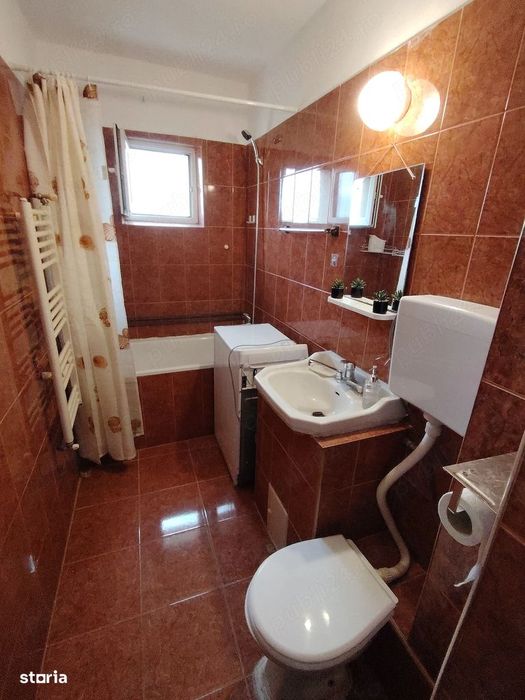 Apartament 1 camera, zona Buziasului - AEM