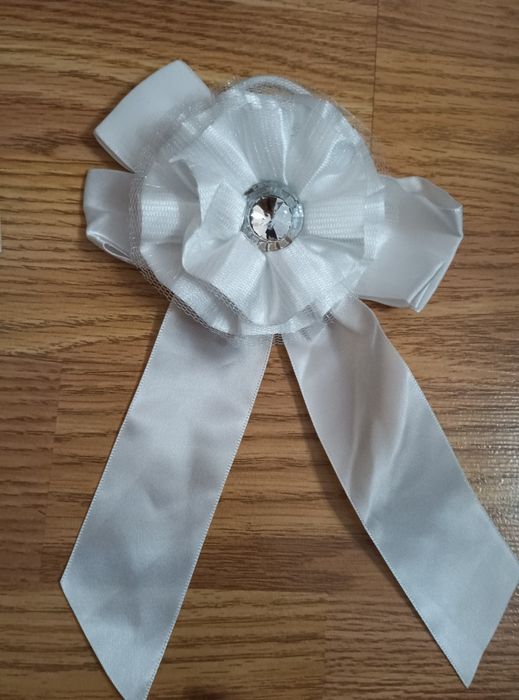Бантики банты белые резиночки