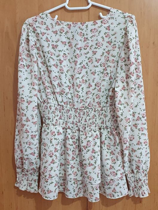 Vând bluza damă mărimea 38