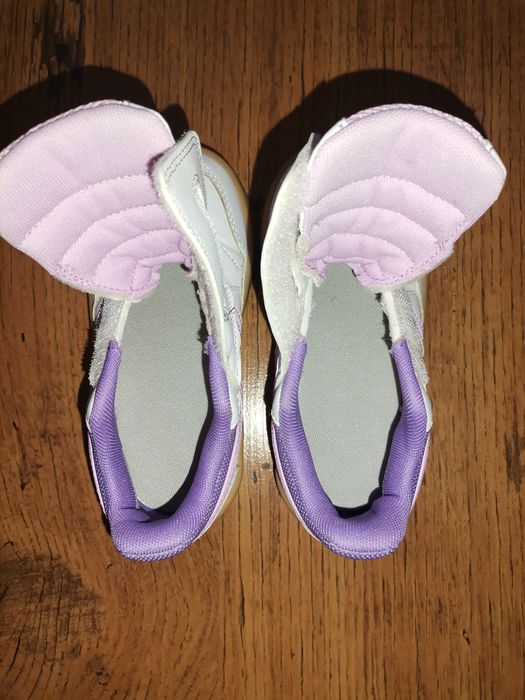 Маратонки Adidas 26