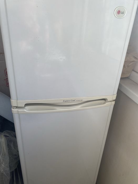 Продам  холодильник LG