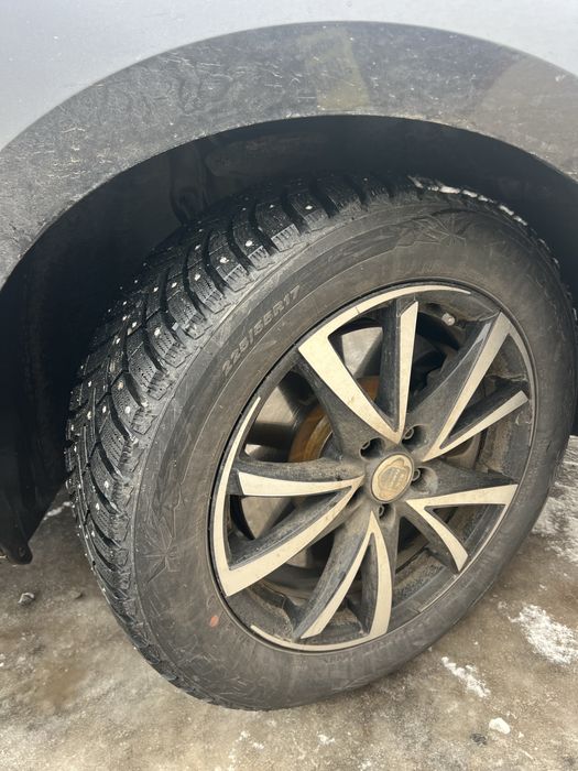 Продам шины с дисками