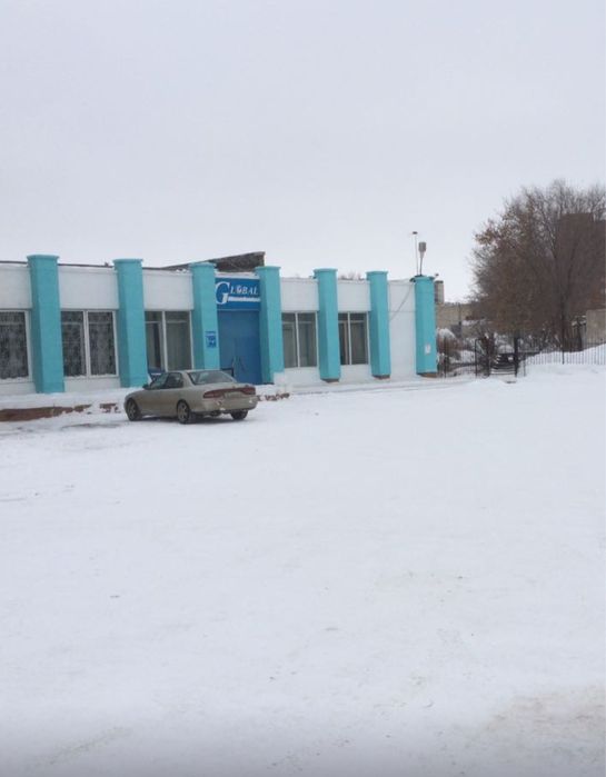 Здание ТД Global и скдад