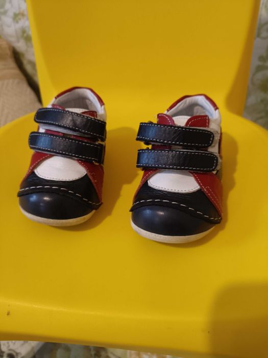 Обувки PONKI 19 номер