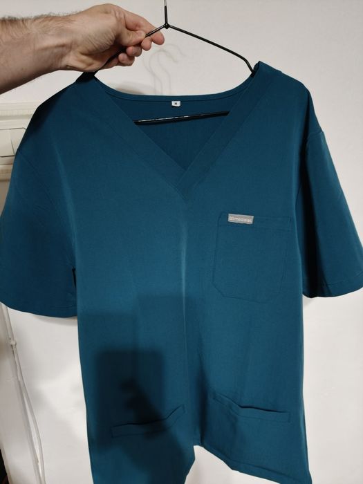 Bluze costum  chirurgical  barbati medisist marimea M noi