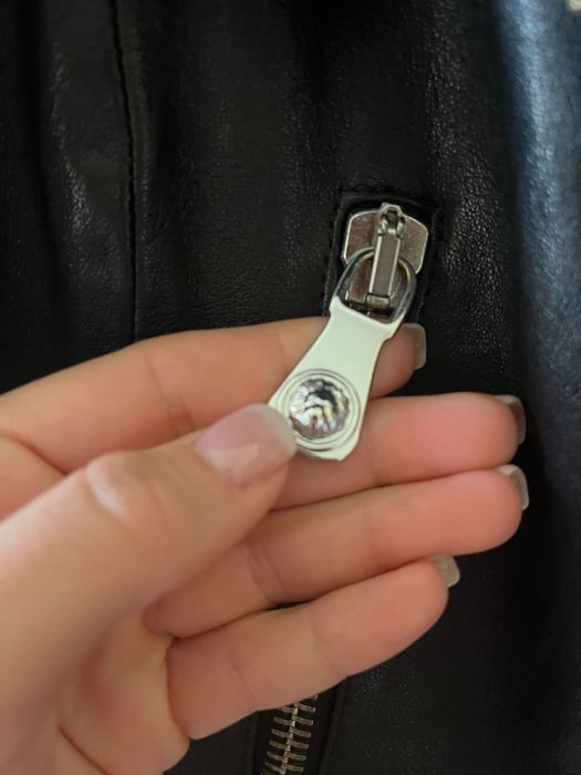 Кожено дамско яке versus Versace