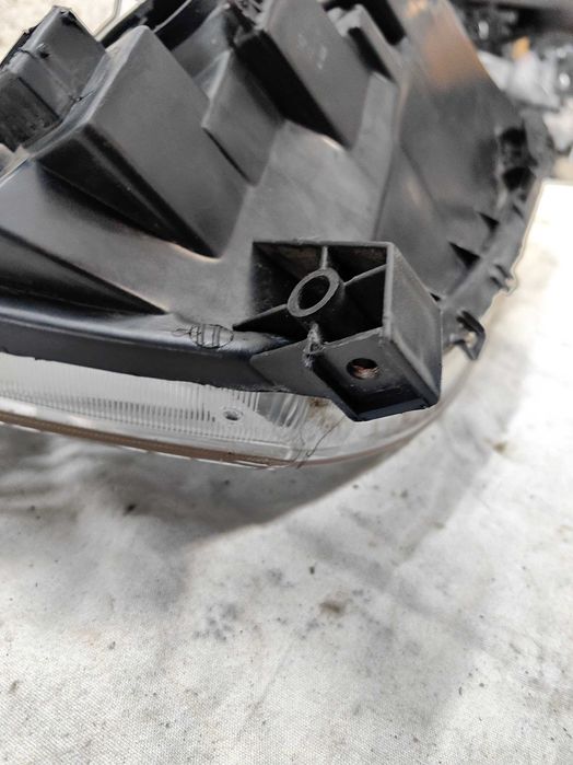 Фар Тойота Корола  Toyota Corolla 2001-2007