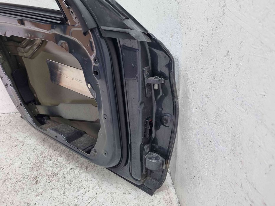 Usa stanga fata Mercedes Clasa C (W205) [Fabr 2014-prezent] 755 Gri Te