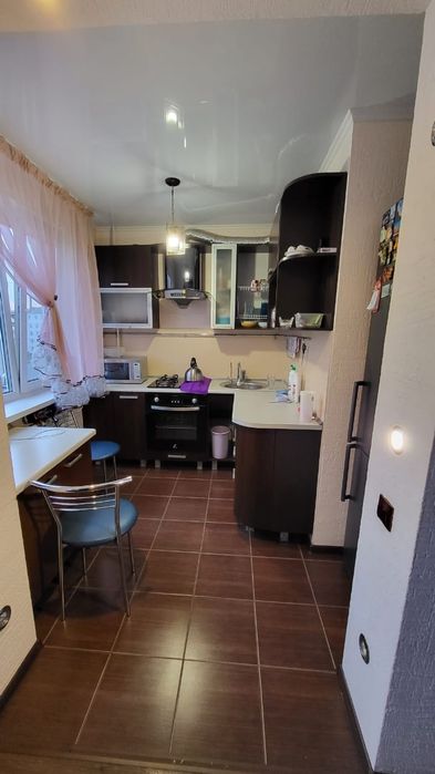 Срочно 2ком.кв. Район 8школы