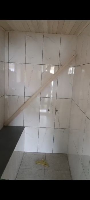 Кафелшик плиточник .