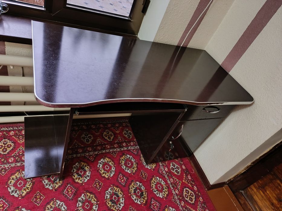 Компьютерные стол