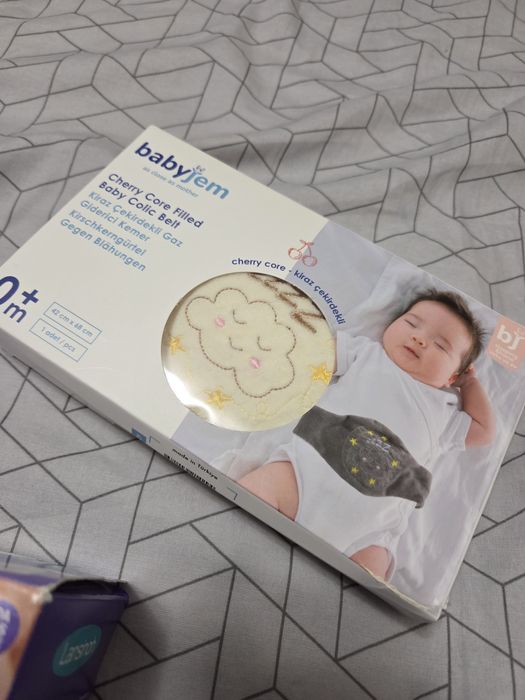 Помпа Lansinoh и колан за колики