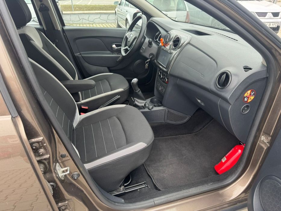 Dacia sandero stepway model 2017