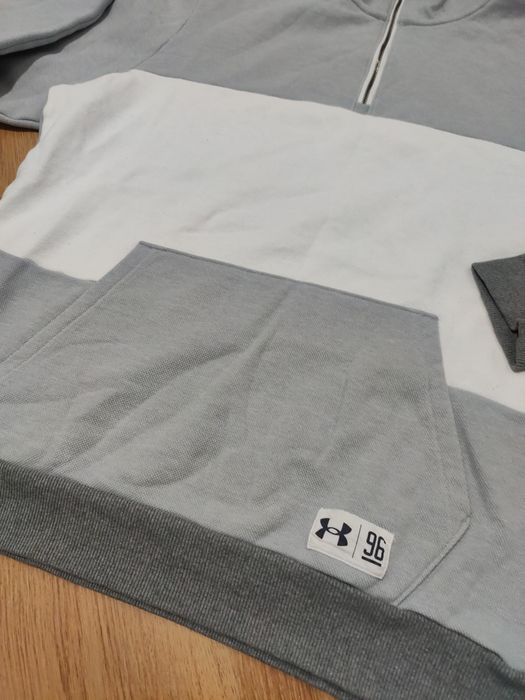 Bluza Under Armour vătuita mărimea L