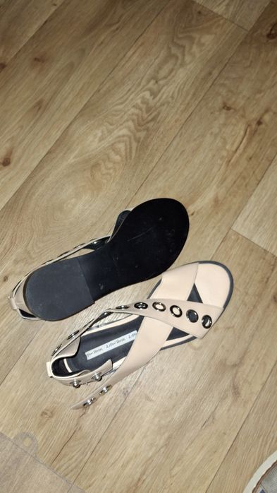 Дамски сандали номер 37