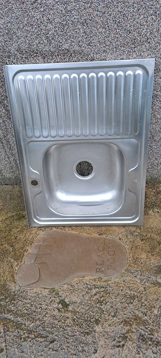 Бордова мивка 60 на 80